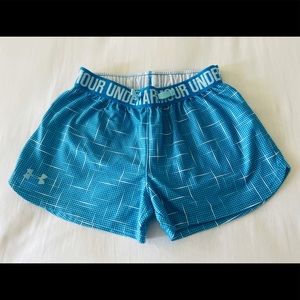 Under Armour light shorts. Size YMD (girls 10-12)